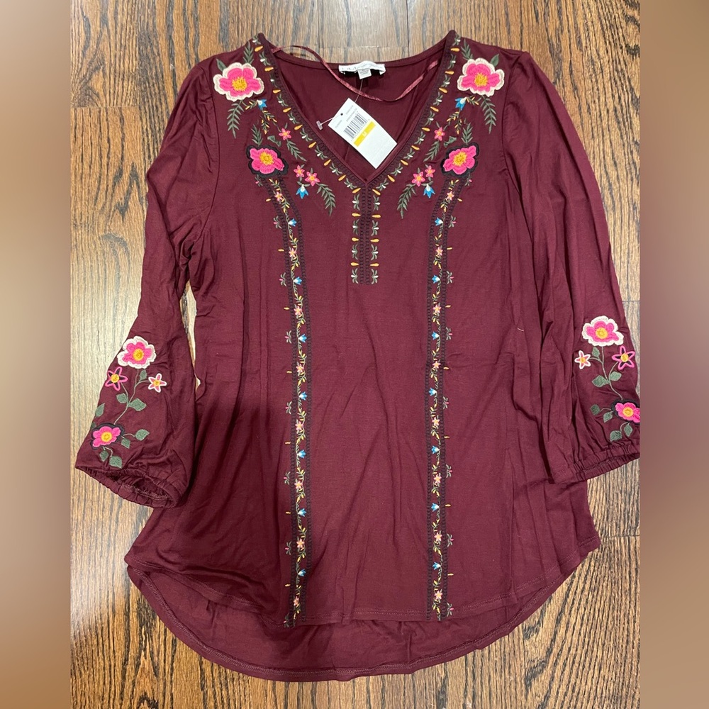 NWT: Neiman Marcus bohemian top size M